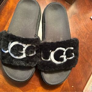 UGG Black Furry Latón Fur  Slides Sz8